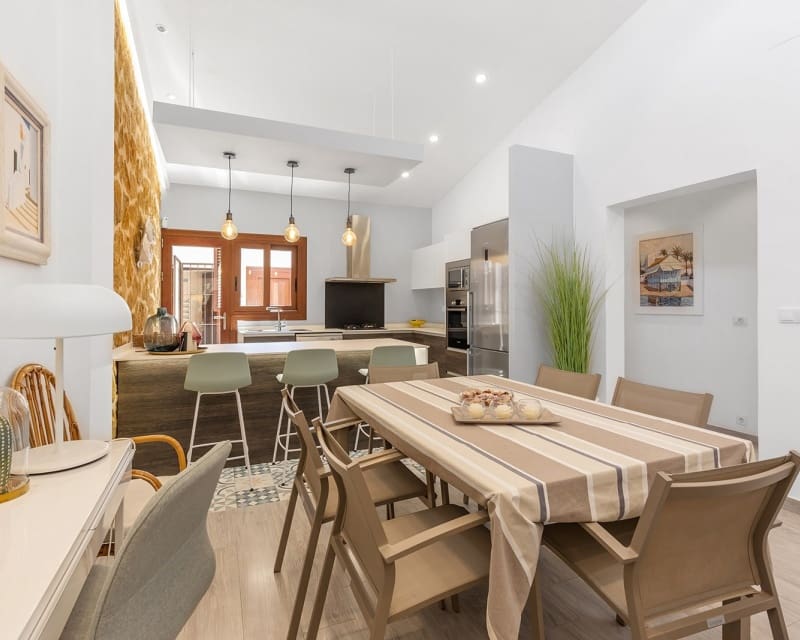 4 slaapkamer Villa te koop in Orihuela Costa - € 749.900 (Ref: 9724913)