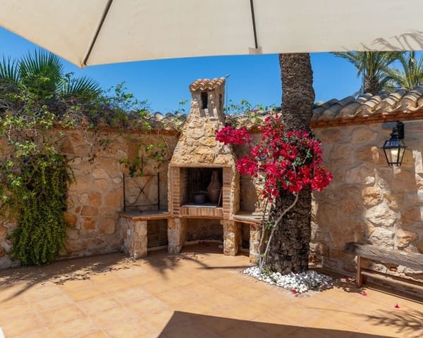 4 slaapkamer Villa te koop in Punta Prima, Orihuela - € 749.900 (Ref: 9724913)