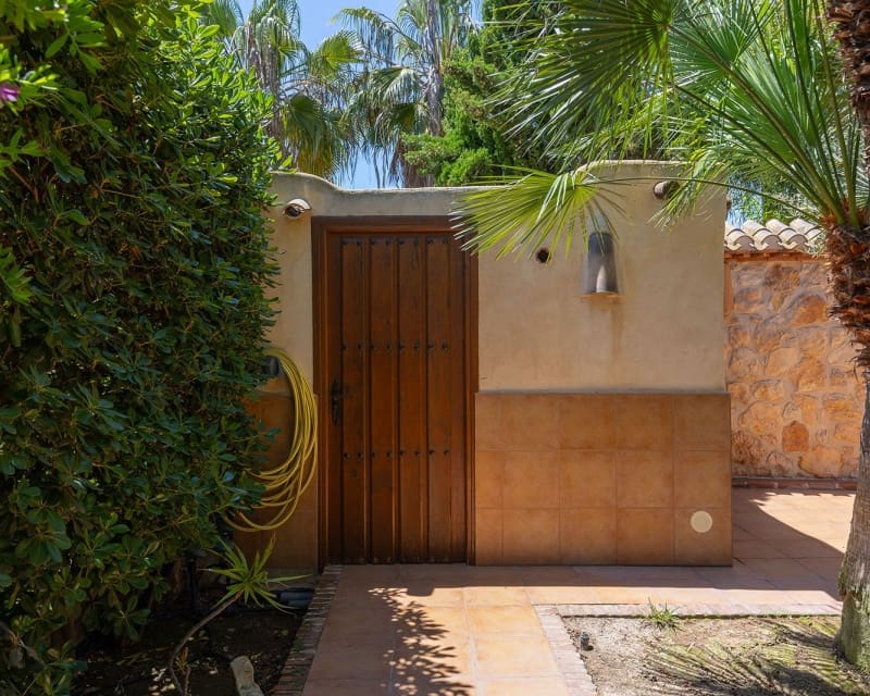 4 slaapkamer Villa te koop in Orihuela Costa - € 749.900 (Ref: 9724913)