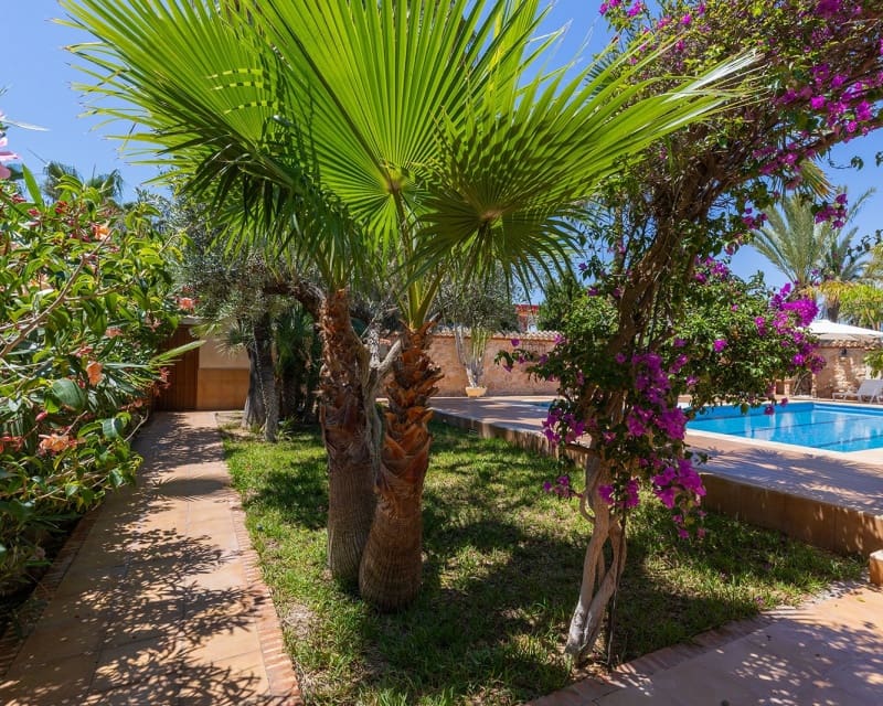 4 slaapkamer Villa te koop in Orihuela Costa - € 749.900 (Ref: 9724913)