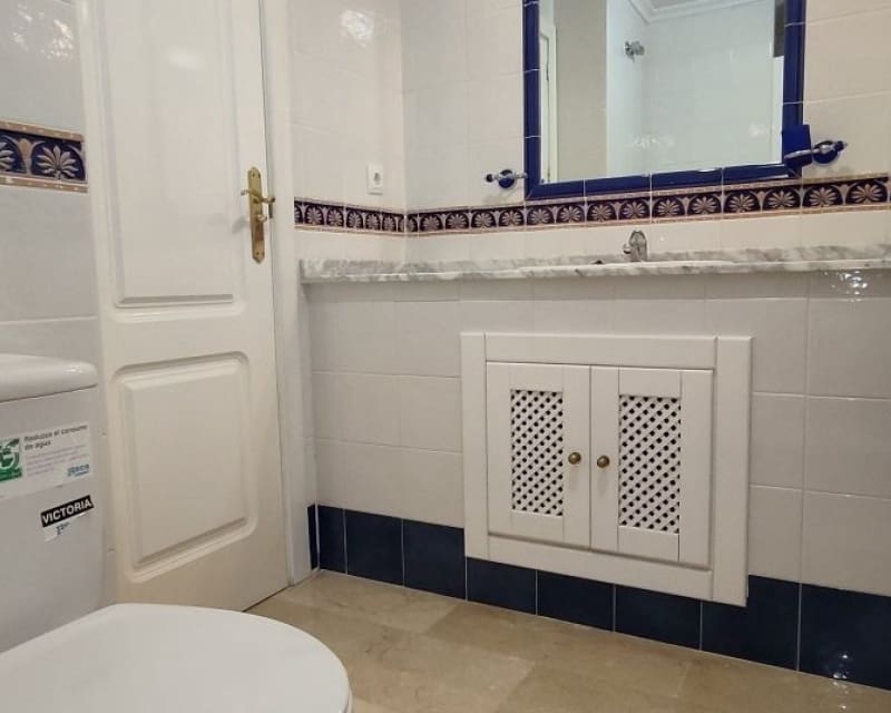 2 bedroom Apartment for sale in Villamartin with pool - € 169,900 (Ref: 9724917)