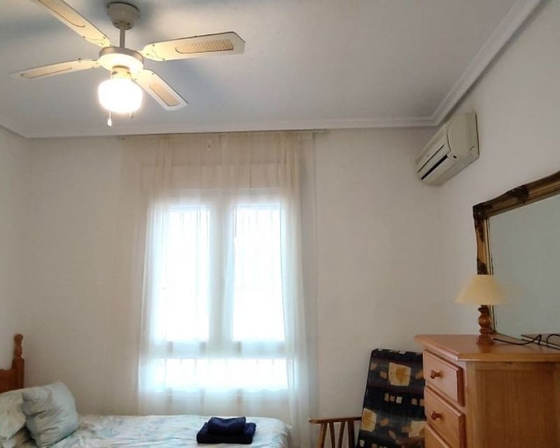 2 bedroom Apartment for sale in Villamartin with pool - € 169,900 (Ref: 9724917)