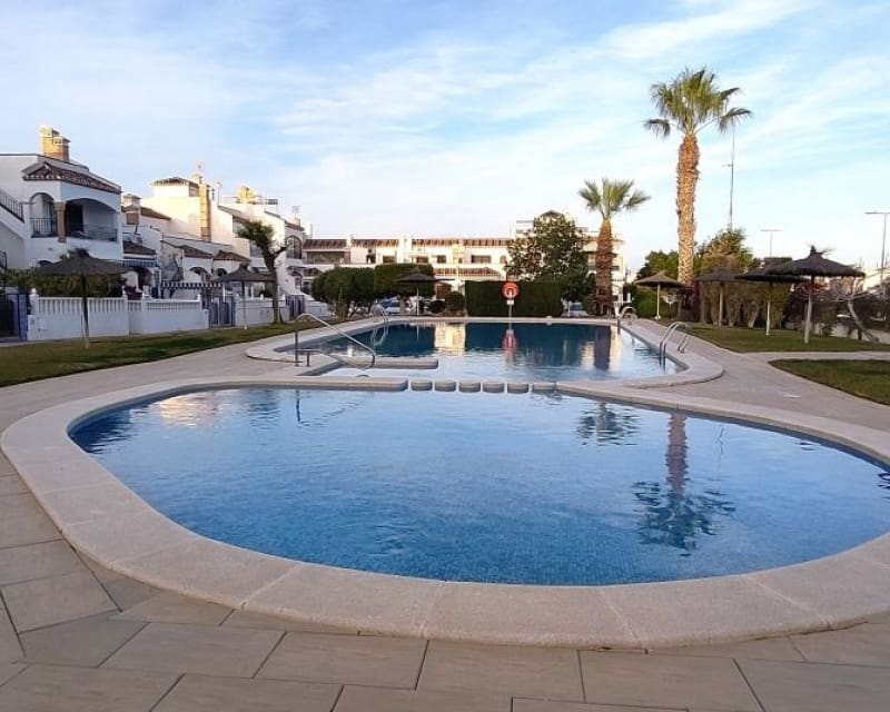 2 bedroom Apartment for sale in Villamartin with pool - € 169,900 (Ref: 9724917)