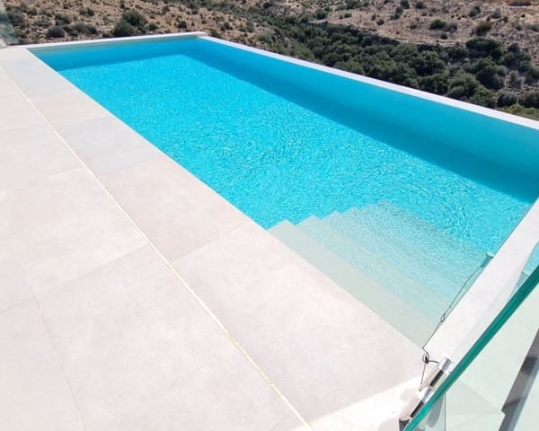 Villa/Maison à vendre à La Marina, Elche / Elx - 1 590 000 € (Ref: 9724918)