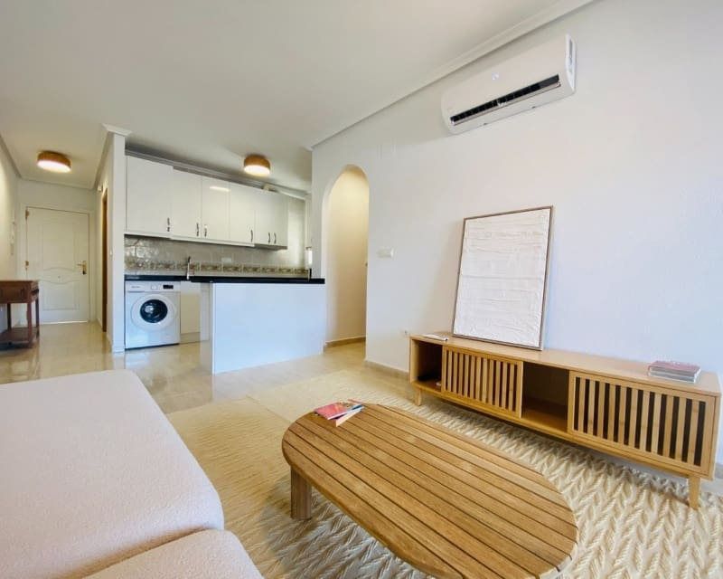 2 bedroom Apartment for sale in Villamartin - € 174,000 (Ref: 9724924)