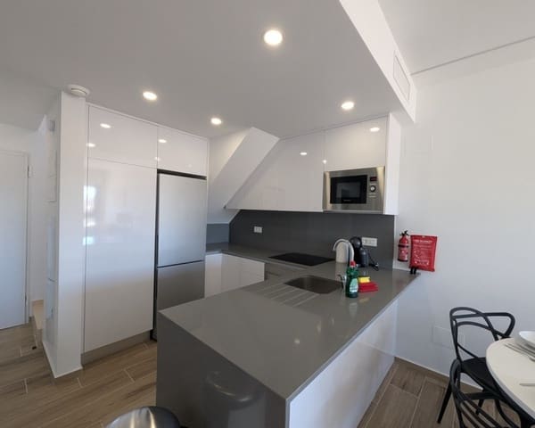 Apartamento de 2 habitaciones en Villamartin, Orihuela en venta - 310.000 € (Ref: 9724925)