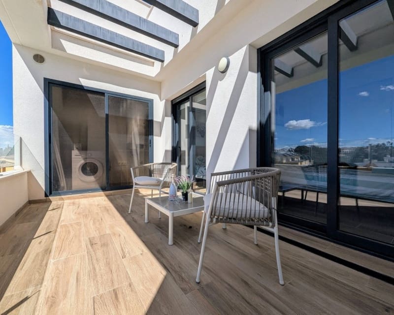 2 bedroom Apartment for sale in Villamartin - € 310,000 (Ref: 9724925)