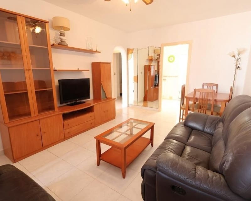 2 bedroom Villa for sale in Torrevieja with pool - € 148,000 (Ref: 9724926)
