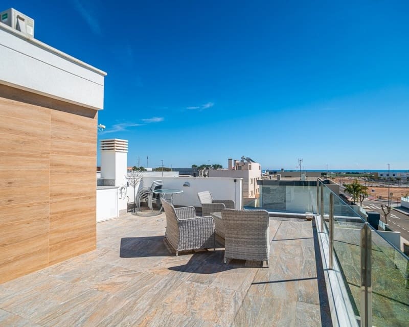 3 sypialnia Willa na sprzedaż w Pilar de la Horadada z basenem - 450 000 € (Ref: 9724927)