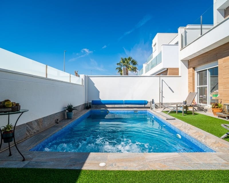 3 sypialnia Willa na sprzedaż w Pilar de la Horadada z basenem - 450 000 € (Ref: 9724927)