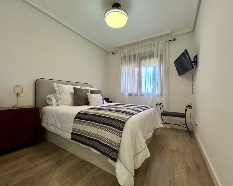 Apartamento de 3 habitaciones en Los Alcázares en venta - 275.000 € (Ref: 9724928)