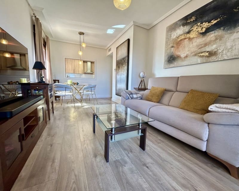 Apartamento de 3 habitaciones en Los Alcázares en venta - 275.000 € (Ref: 9724928)