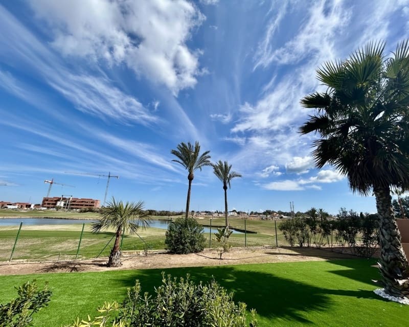 Apartamento de 3 habitaciones en Los Alcázares en venta - 275.000 € (Ref: 9724928)