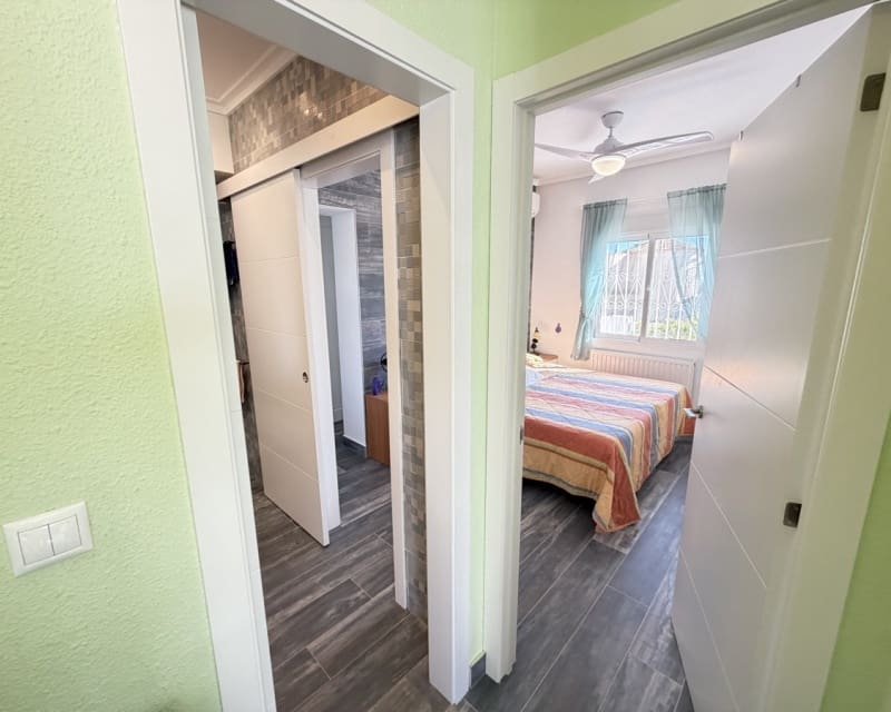 3 makuuhuone Huvila myytävänä paikassa Villamartin mukana uima-altaan - 399 000 € (Ref: 9724929)