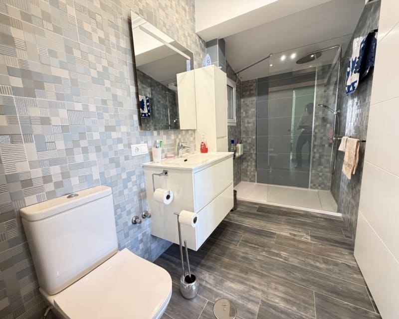 3 makuuhuone Huvila myytävänä paikassa Villamartin mukana uima-altaan - 399 000 € (Ref: 9724929)