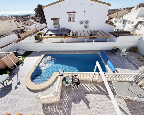 3 makuuhuone Huvila myytävänä paikassa Villamartin, Orihuela mukana uima-altaan - 399 000 € (Ref: 9724929)