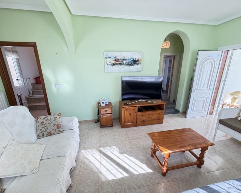 3 makuuhuone Huvila myytävänä paikassa Villamartin mukana uima-altaan - 399 000 € (Ref: 9724929)