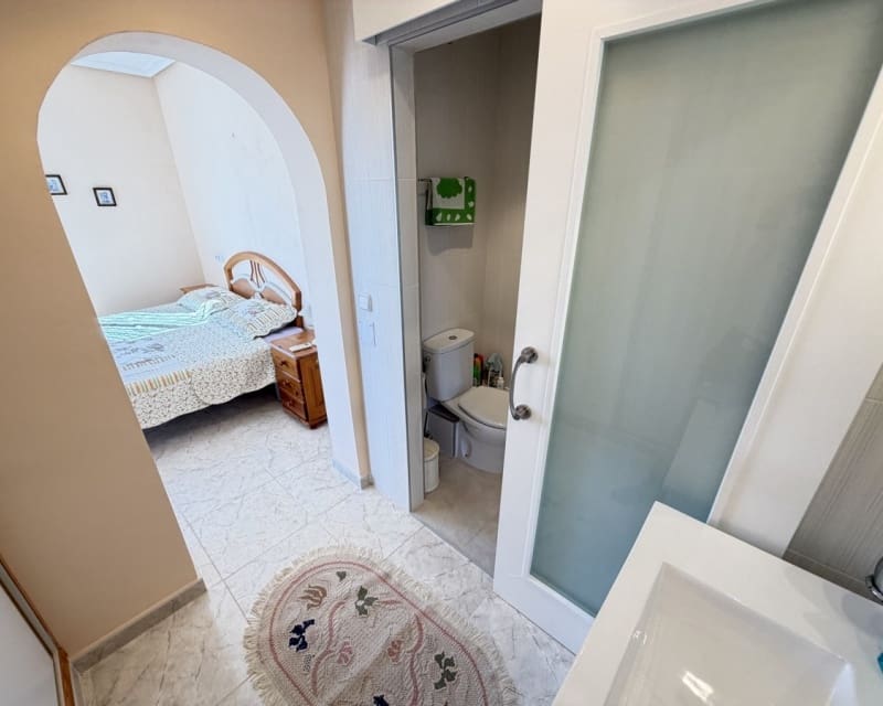 3 makuuhuone Huvila myytävänä paikassa Villamartin mukana uima-altaan - 399 000 € (Ref: 9724929)