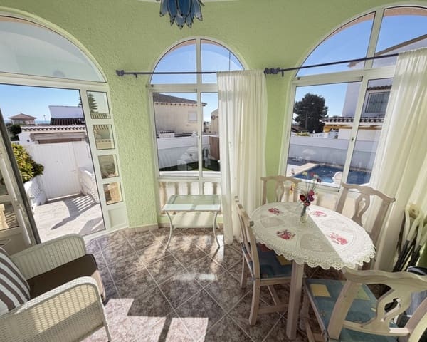 3 makuuhuone Huvila myytävänä paikassa Villamartin, Orihuela mukana uima-altaan - 399 000 € (Ref: 9724929)