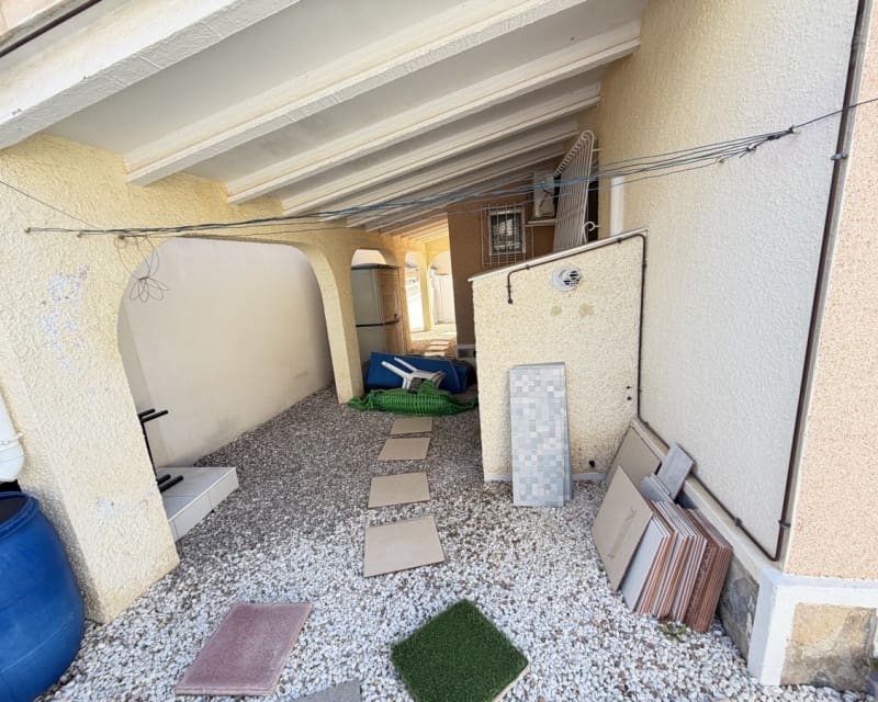 3 makuuhuone Huvila myytävänä paikassa Villamartin mukana uima-altaan - 399 000 € (Ref: 9724929)