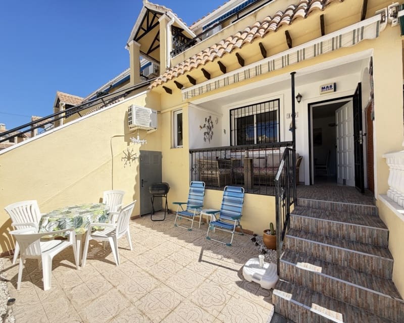 2 bedroom Apartment for sale in Villamartin with pool - € 159,995 (Ref: 9724931)