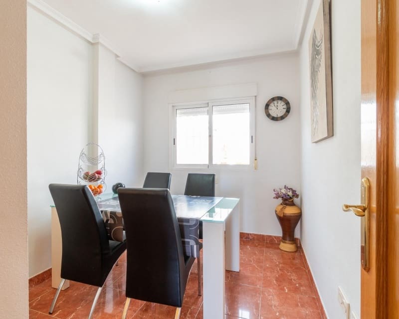 3 slaapkamer Huis te koop in Villamartin met zwembad - € 219.000 (Ref: 9724932)