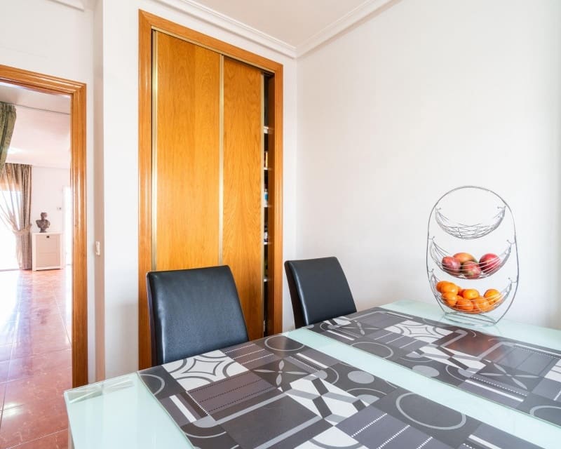 3 slaapkamer Huis te koop in Villamartin met zwembad - € 219.000 (Ref: 9724932)