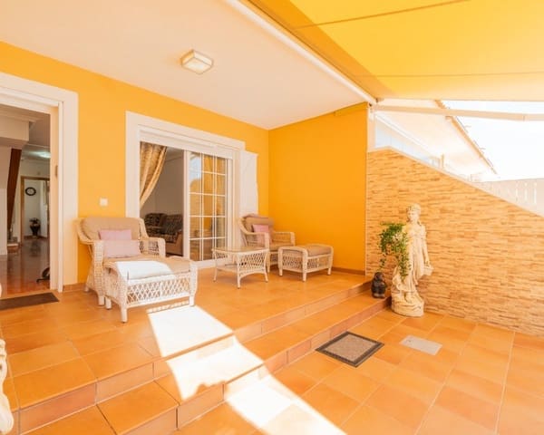 3 slaapkamer Huis te koop in Villamartin, Orihuela met zwembad - € 219.000 (Ref: 9724932)