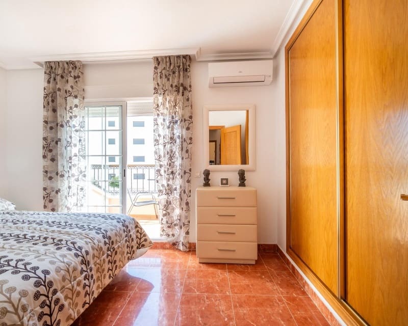 3 slaapkamer Huis te koop in Villamartin met zwembad - € 219.000 (Ref: 9724932)