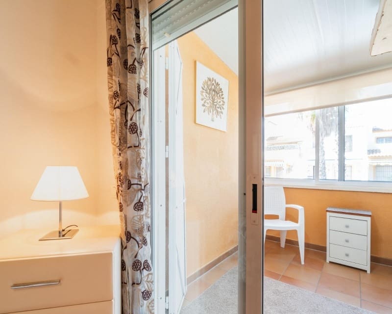 3 slaapkamer Huis te koop in Villamartin met zwembad - € 219.000 (Ref: 9724932)