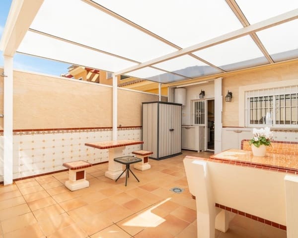 3 slaapkamer Huis te koop in Villamartin, Orihuela met zwembad - € 219.000 (Ref: 9724932)