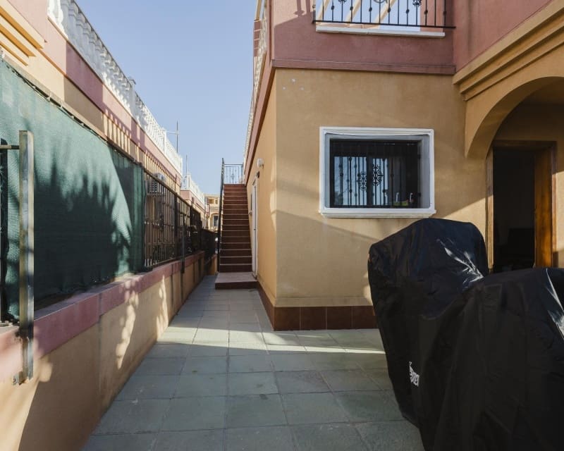 2 soverom Villa til salgs i Aguas Nuevas med svømmebasseng - € 239 000 (Ref: 9724938)