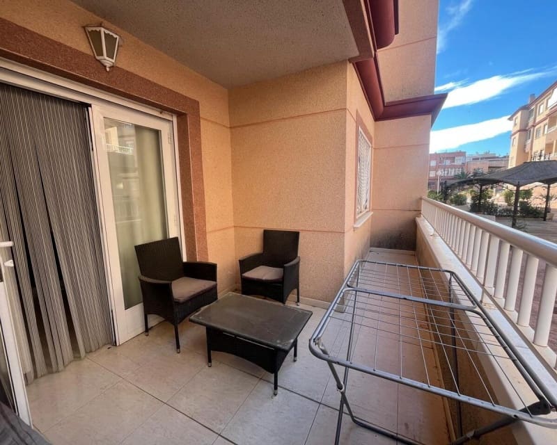 2 bedroom Apartment for sale in Algorfa with pool - € 104,995 (Ref: 9724942)