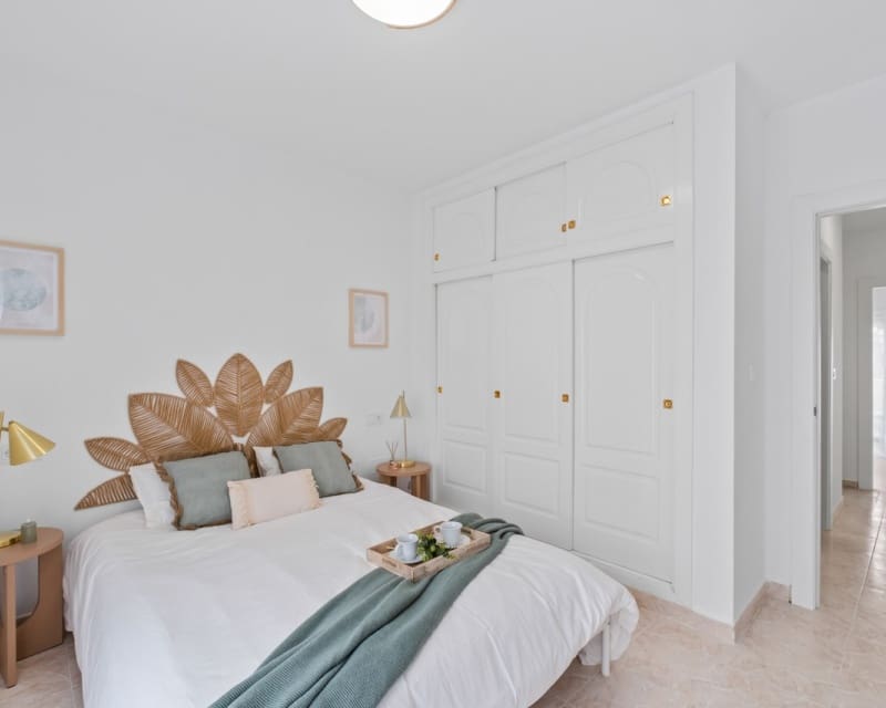 2 soverom Hus til salgs i La Florida med svømmebasseng - € 205 000 (Ref: 9724945)