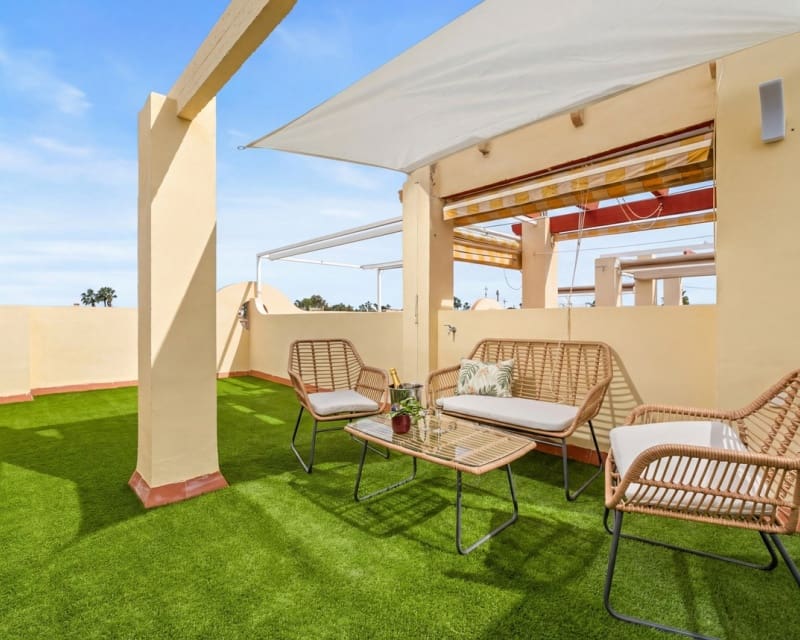 2 soverom Hus til salgs i La Florida med svømmebasseng - € 205 000 (Ref: 9724945)