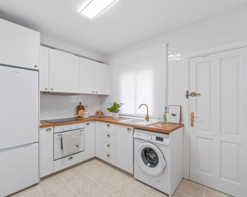 2 soverom Hus til salgs i La Florida med svømmebasseng - € 205 000 (Ref: 9724945)