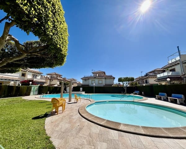 2 slaapkamer Appartement te koop in Punta Prima, Orihuela met zwembad - € 189.000 (Ref: 9724946)