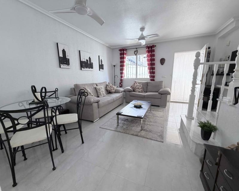 3 slaapkamer Huis te koop in Playa Flamenca met zwembad - € 205.000 (Ref: 9724947)