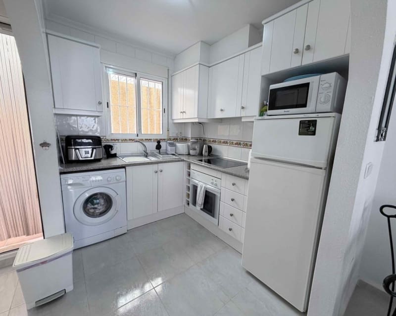 3 slaapkamer Huis te koop in Playa Flamenca met zwembad - € 205.000 (Ref: 9724947)