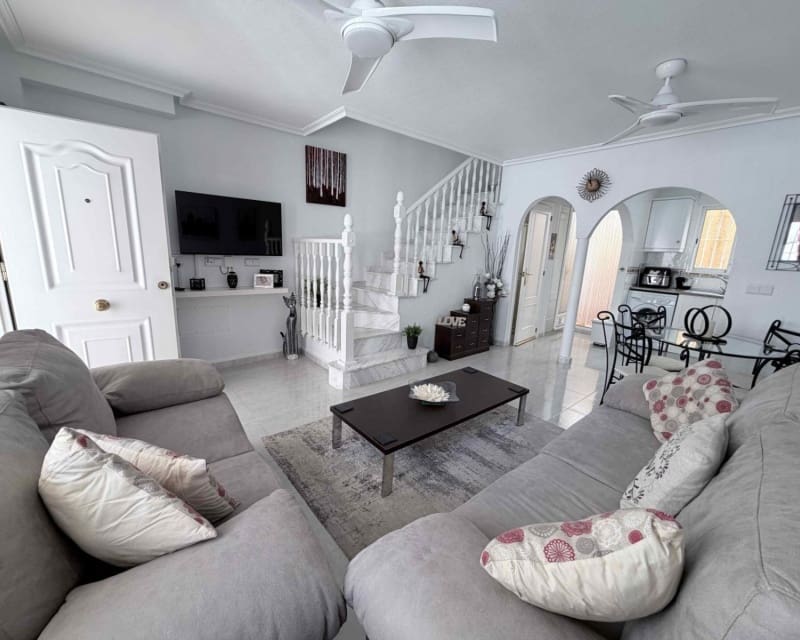 3 slaapkamer Huis te koop in Playa Flamenca met zwembad - € 205.000 (Ref: 9724947)