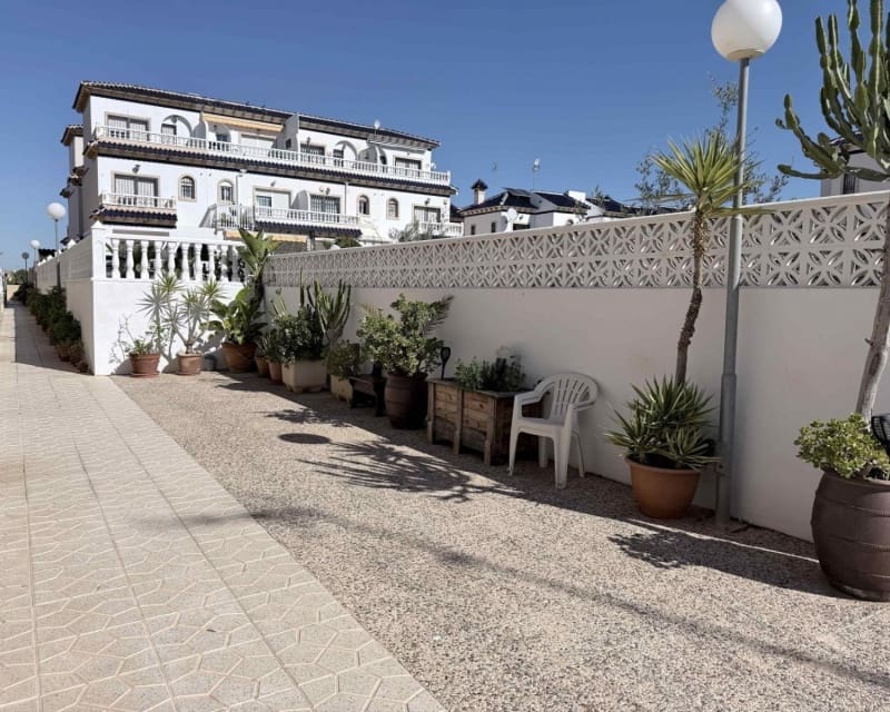 3 slaapkamer Huis te koop in Playa Flamenca met zwembad - € 205.000 (Ref: 9724947)