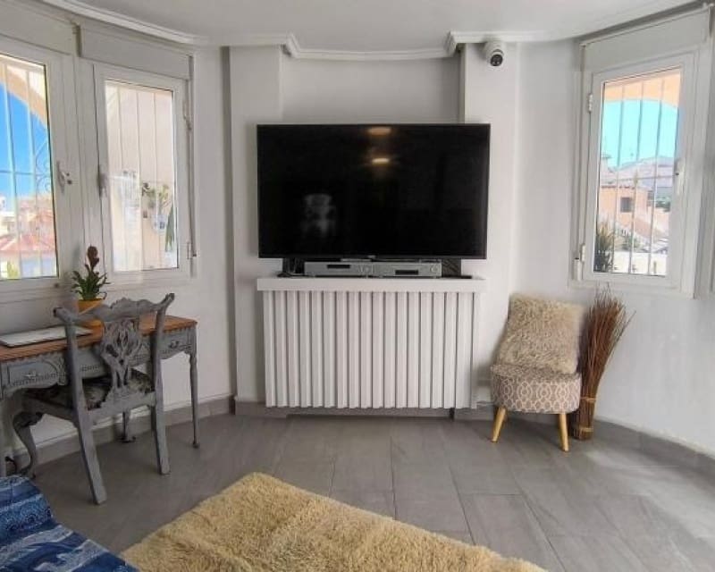 4 soverom Villa til salgs i La Marquesa med svømmebasseng - € 375 000 (Ref: 9724948)