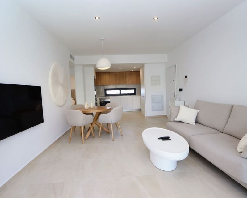 Apartamento de 2 habitaciones en Los Alcázares en venta con piscina - 248.000 € (Ref: 9725070)