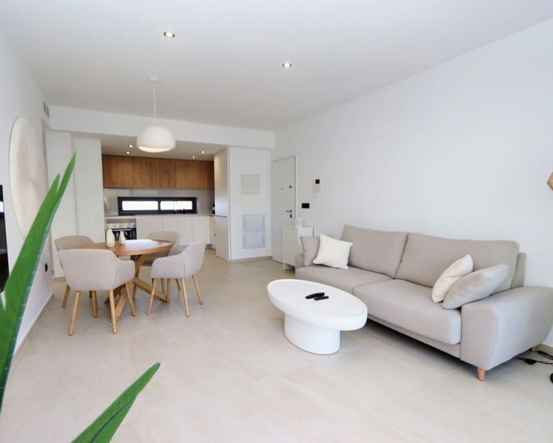 Apartamento de 2 habitaciones en Los Alcázares en venta con piscina - 248.000 € (Ref: 9725070)