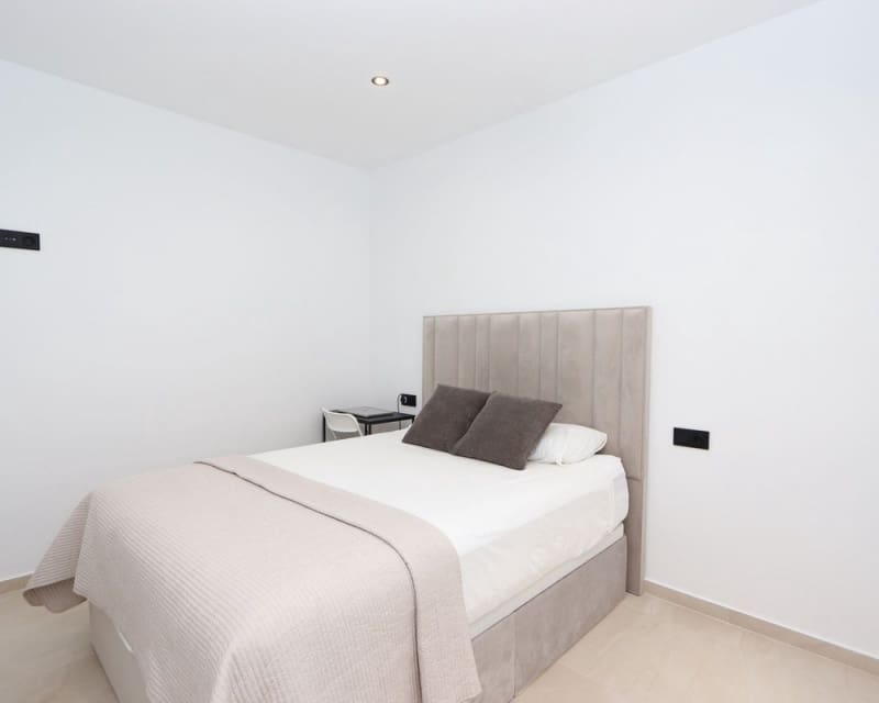 Apartamento de 2 habitaciones en Los Alcázares en venta con piscina - 248.000 € (Ref: 9725070)