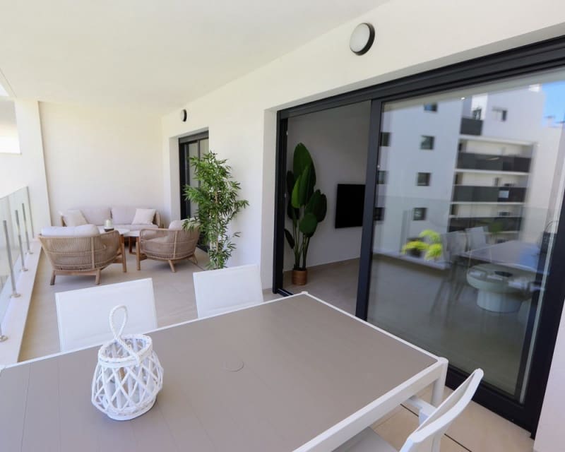 Apartamento de 2 habitaciones en Los Alcázares en venta con piscina - 248.000 € (Ref: 9725070)