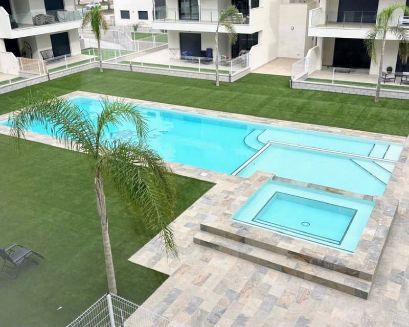 Apartamento de 2 habitaciones en Los Alcázares en venta con piscina - 248.000 € (Ref: 9725070)