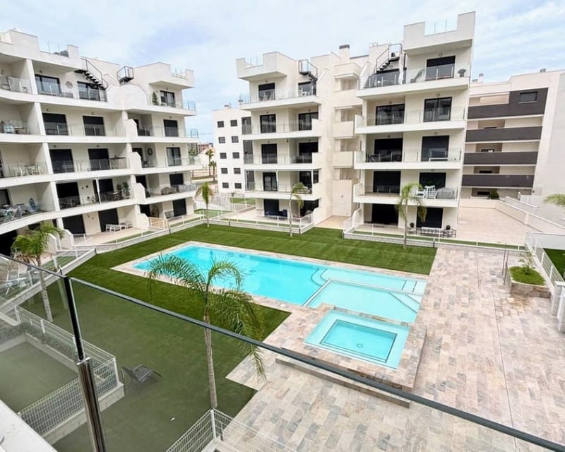 Apartamento de 2 habitaciones en Los Alcázares en venta con piscina - 248.000 € (Ref: 9725070)