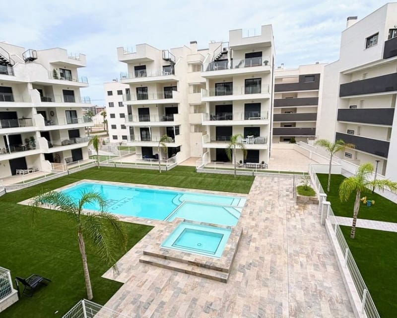 Apartamento de 2 habitaciones en Los Alcázares en venta con piscina - 248.000 € (Ref: 9725070)