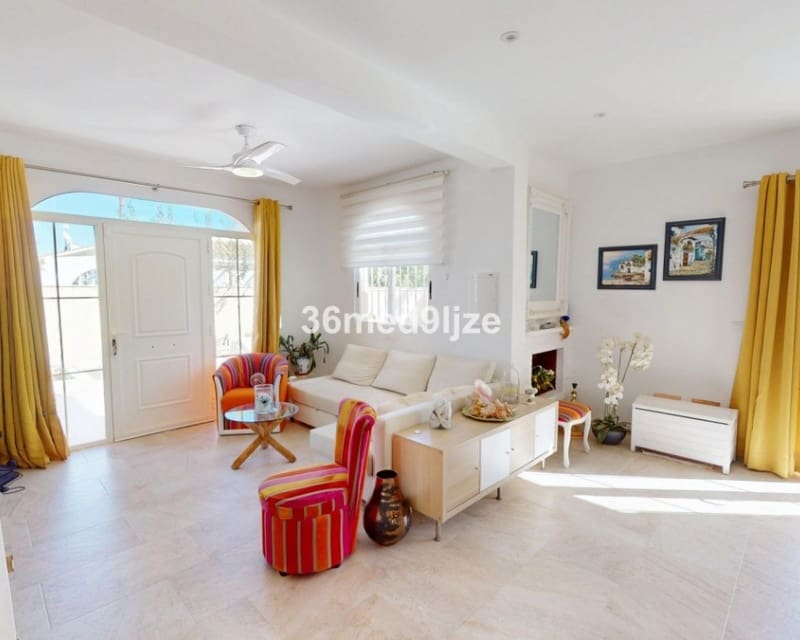 5 bedroom Villa for sale in Los Narejos - € 649,000 (Ref: 9725072)